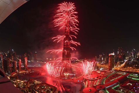 Burj+Khalifa+Fireworks9